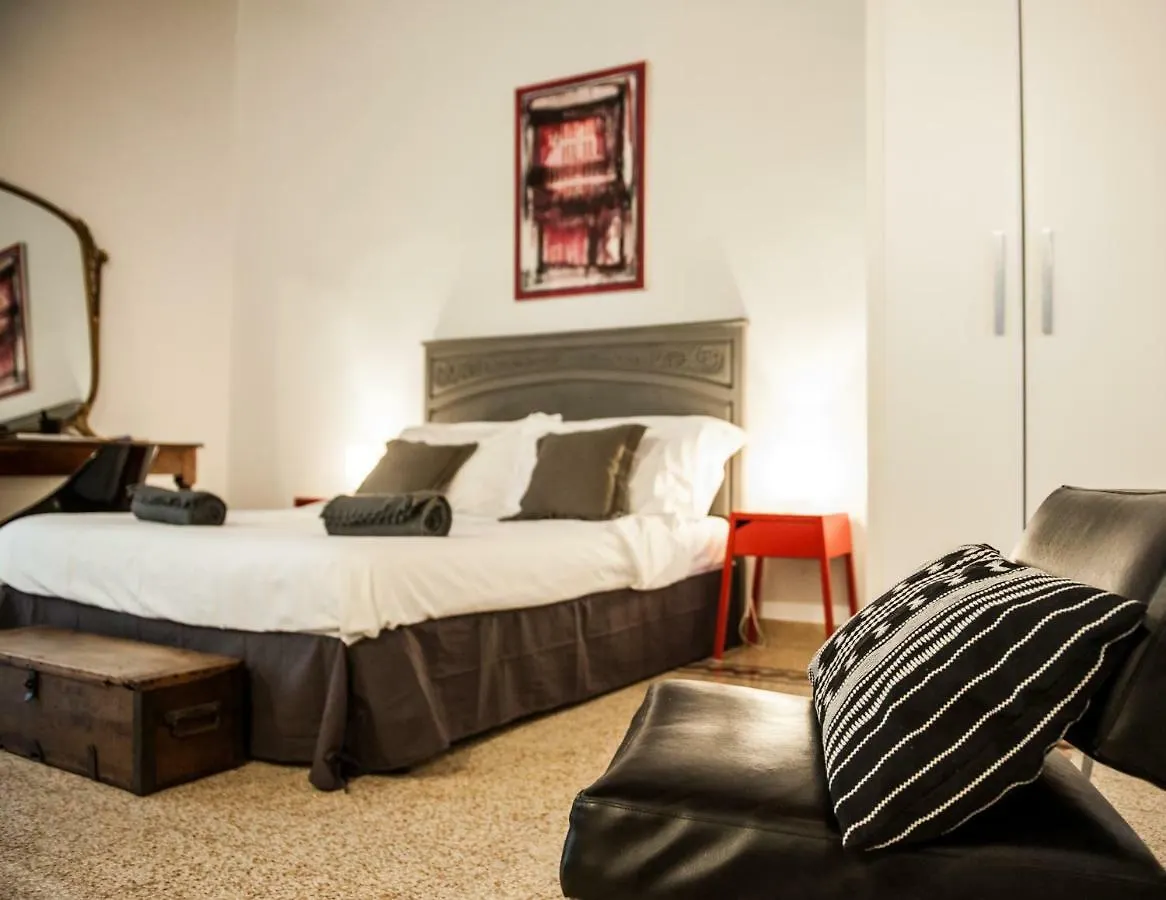 Duomo 22 Apartment Naples Italy